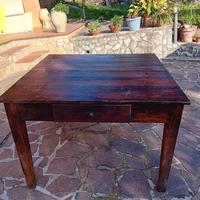 Tavolo in legno antico