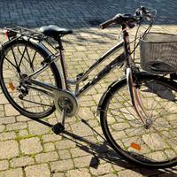 Bici Bicicletta Atala con cambio passeggio donna