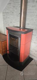 Stufa a legna con ceramiche e Ventilatore aria 
