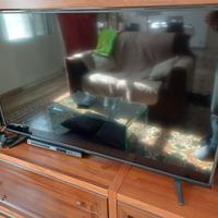 Smart TV Nordmende 50" - Schermo Grande - S