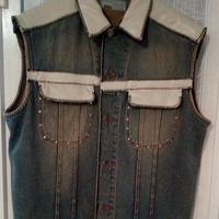 Smanicato in jeans con inserti in pelle bianca e s