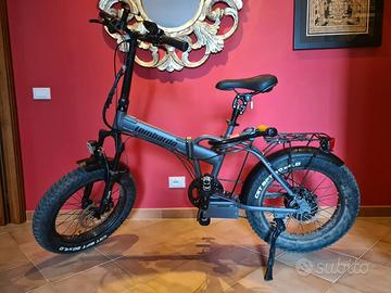 Bicicletta pieghevole pedalata assistita Lombardo