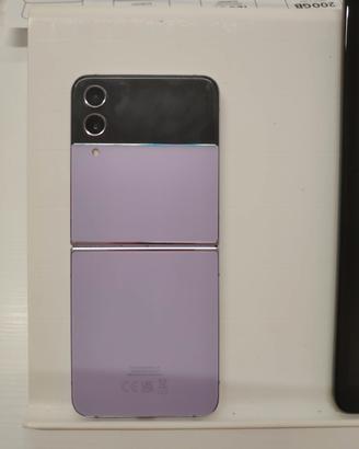SAMSUNG Z FLIP 4
