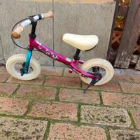 bicicletta senza pedali