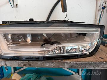 faro anteriore Audi A3  2017