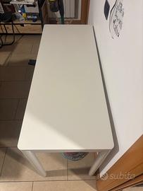 Scrivania bianca Ikea