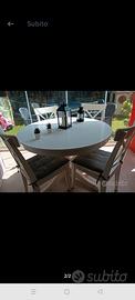 tavolo Ikea allungabile con 4 sedie 