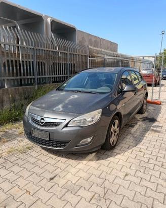 Ricambi Opel Astra 1.7 CDTI SW Anno 2011 Codice Mo