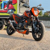 Ktm duke 690 depo a libretto