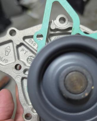 Pompa dell'acqua  VW/AUDI 2.5 TDI