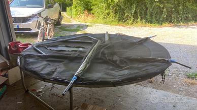Trampolino elastico