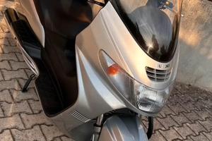 SUZUKI BURGMAN 400
