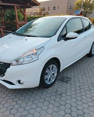 Peugeot 208 1.4 hdi 8v Active 5p