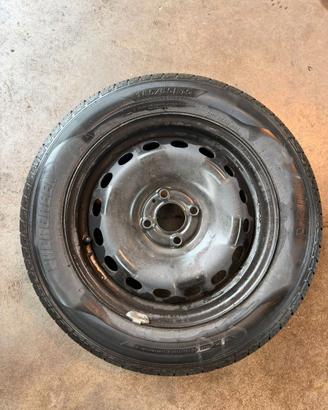 CERCHI IN FERRO + COPRI CERCHI DACIA R15