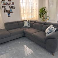 Elegante Divano Angolare Grigio