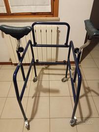 Deambulatore ascellare