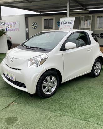 Toyota iQ Benzina Neopatentati