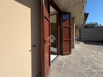 2 LOCALI A MISANO DI GERA D'ADDA