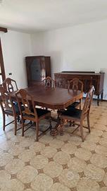 Mobili vintage in legno massello-antiquariato