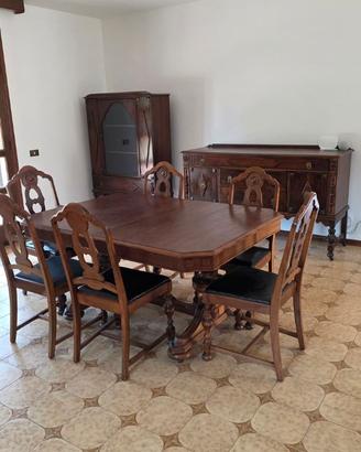 Mobili vintage in legno massello-antiquariato