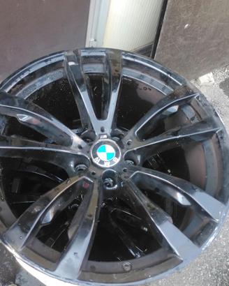 Cerchioni BMW M, da rettificare 