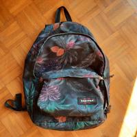 zaino eastpak motivo floreale