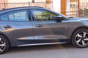FORD FOCUS ACTIVE  HYBRID  cambio automa  COPILOT