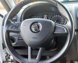 SKODA FABIA 1.2-UNICO PROPRIETARIO-PARI AL NUOVO