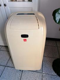 Condizionatore mobile con tubo