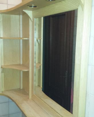 Mobiletto pensile per bagno in legno chiaro
