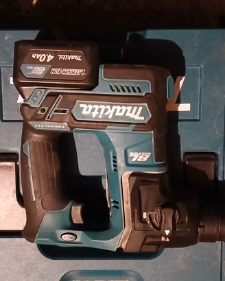 TRAPANO A BATTERIA MAKITA