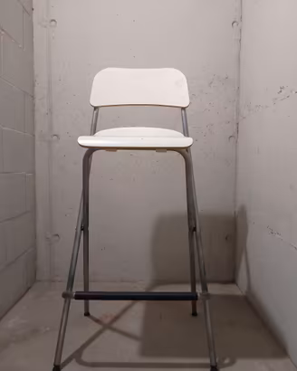 Sgabello alto pieghevole bianco Ikea