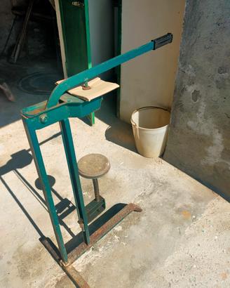vecchia imbottigliatrice 