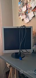 Monitor 19"