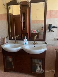 Mobile per bagno con due lavandini