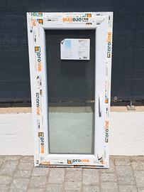 FINESTRA IN PVC BIANCA 70X120H