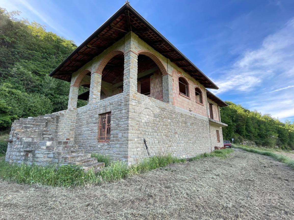 Casa – Castino - Vista 2