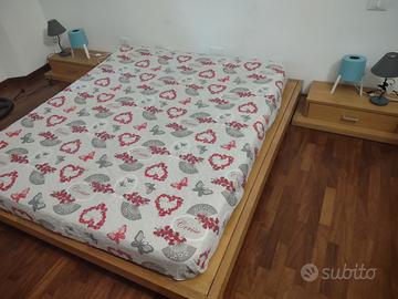 Letto e comodini 