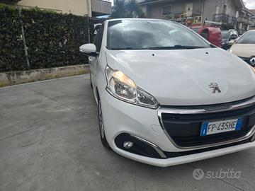 Peugeot 208 2018 1.5 diesel perfetta