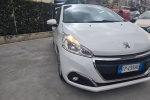 Peugeot 208 2018 1.5 diesel perfetta