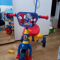 bicicletta con manubrio bambino spiderman