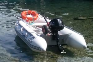 gommone con motore 4 Cv