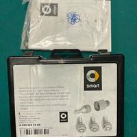 Bulloni antifurto cerchi in lega originali Smart