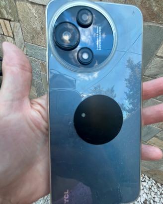 Cellulare Tcl 60 5g.