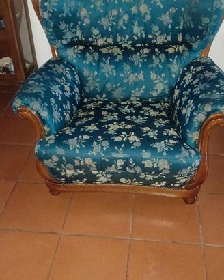 2 poltrone usate ma in buone condizioni