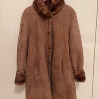 Montone con inserti in pelliccia di visone