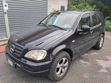 MERCEDES-BENZ ML 270 CDI premuim ASI
