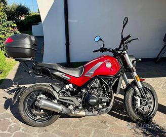 Leoncino Benelli 500 con soli 7000km