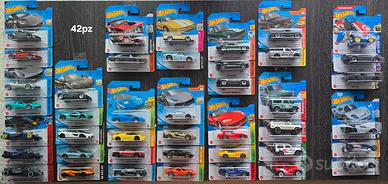 Lotto Hot Wheels 42 pezzi cardati