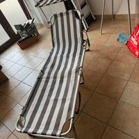 Sdraio a righe grigie